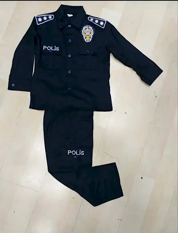 Polis